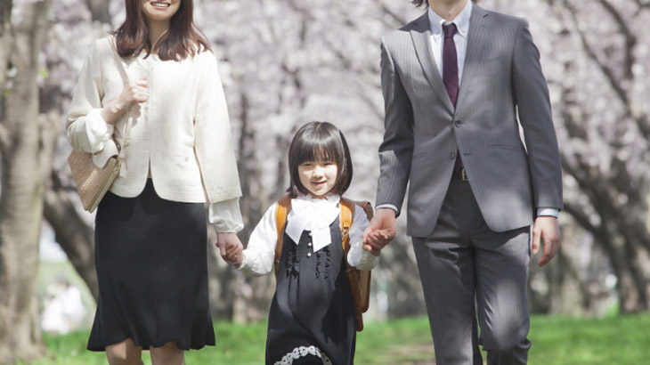 子どもの入学式でママが着るスーツ選び 焦る前に知っておきたいポイント6つ Ruirue ルイルエ